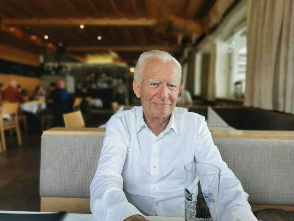 Embrace failure and accept the financial risks of entrepreneurship, learn from it to have a meaningful life you'll be grateful for in the old age.